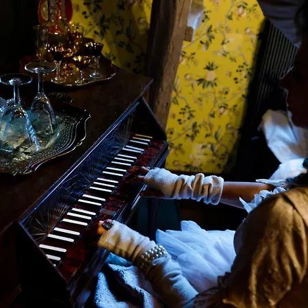 La Gloire De Motte A Faulx Leuze-en-Hainaut