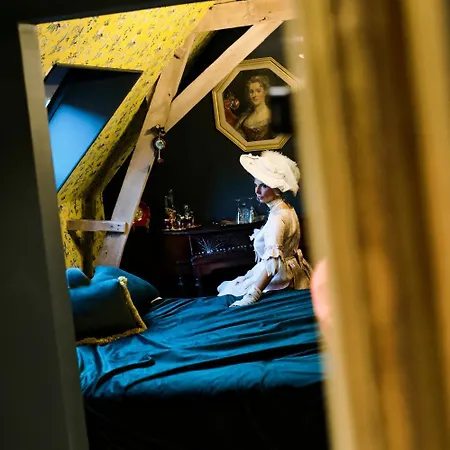 La Gloire De Motte A Faulx